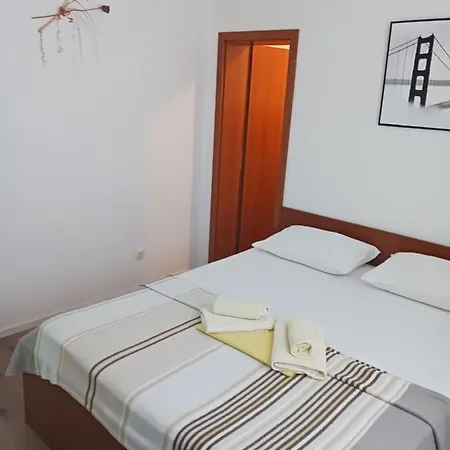 Apartmani Petra Primosten Exterior photo