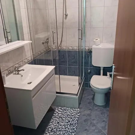 Apartmani Petra Primosten Exterior photo