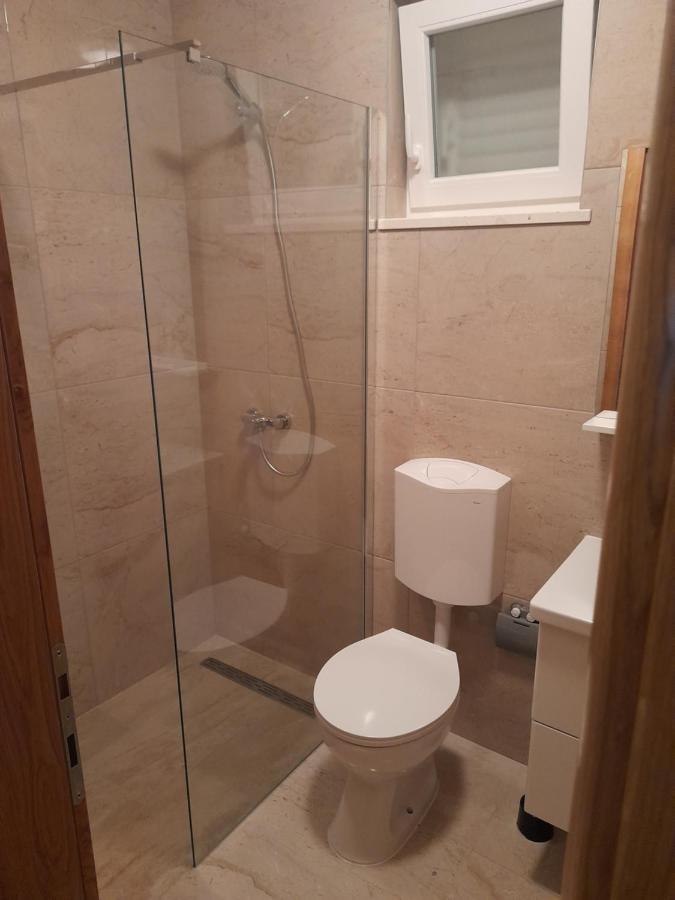 Petra Apartment Primosten
