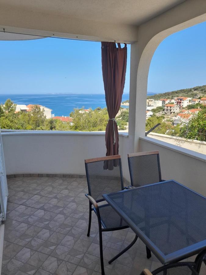 Apartment Petra Primosten