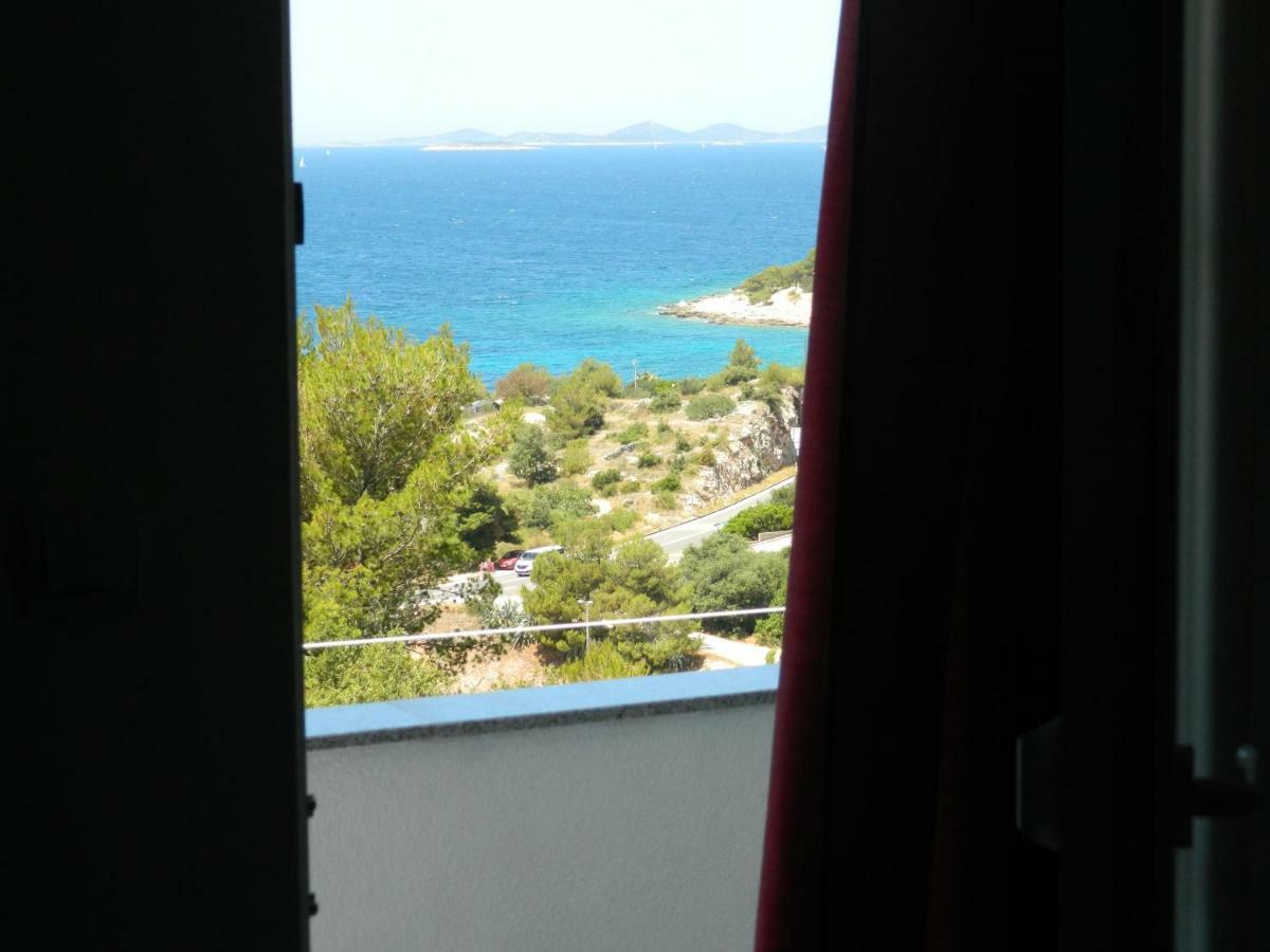 Petra Apartment Primosten